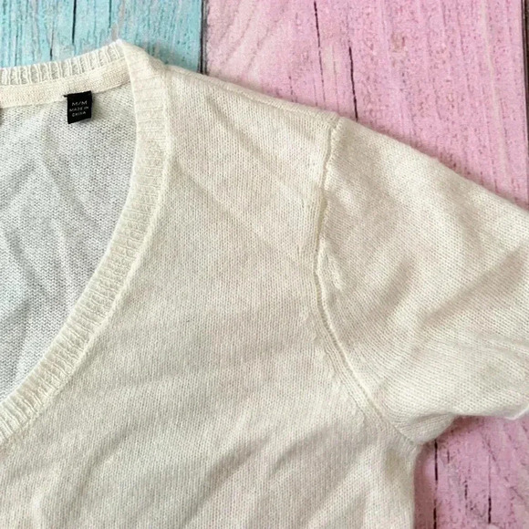 ATM cashmere top v neck - Picture 9 of 13